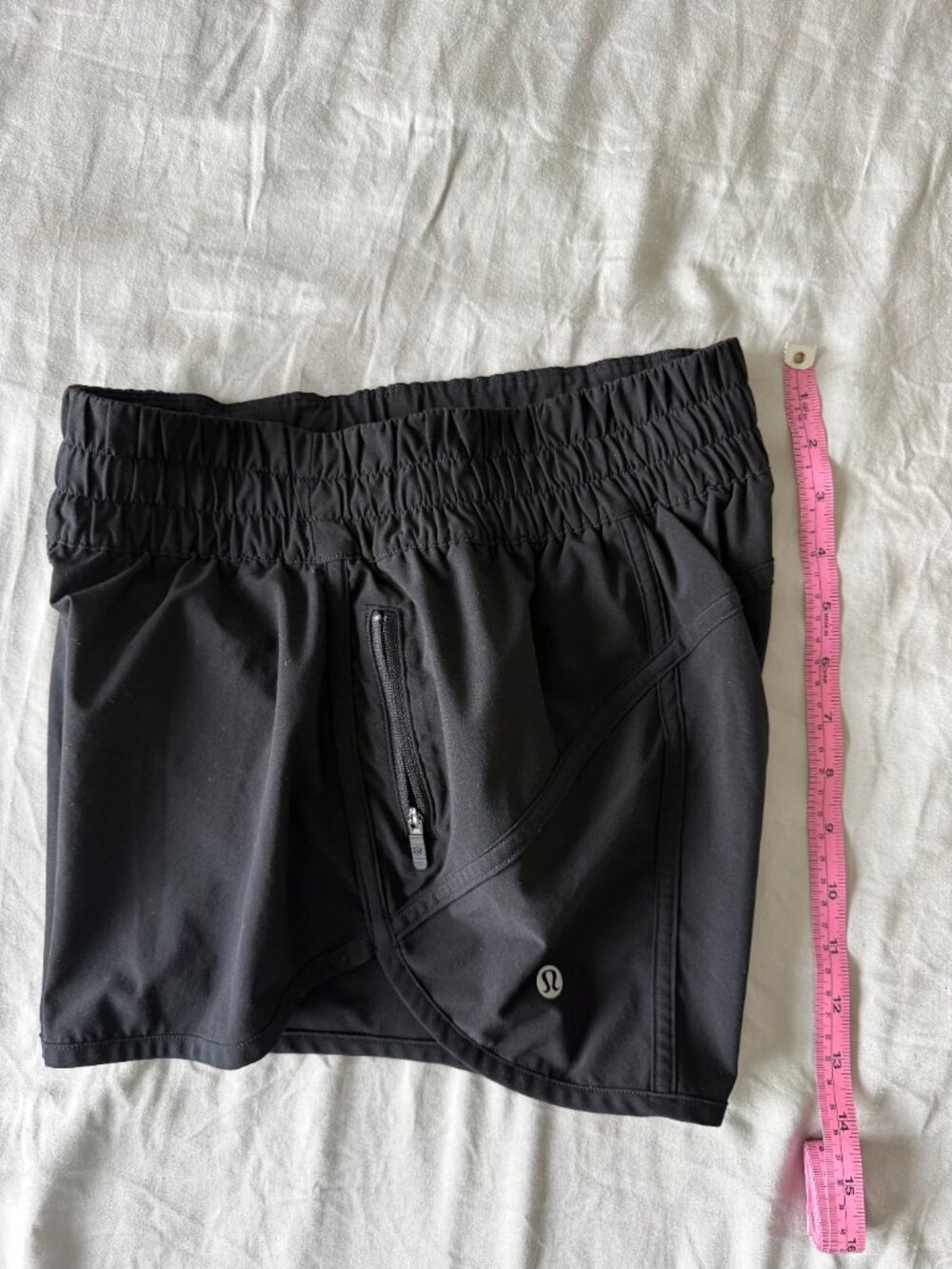 Lululemon Speed Up Short 2.5" Low Rise Size 6 - Picture 10 of 12
